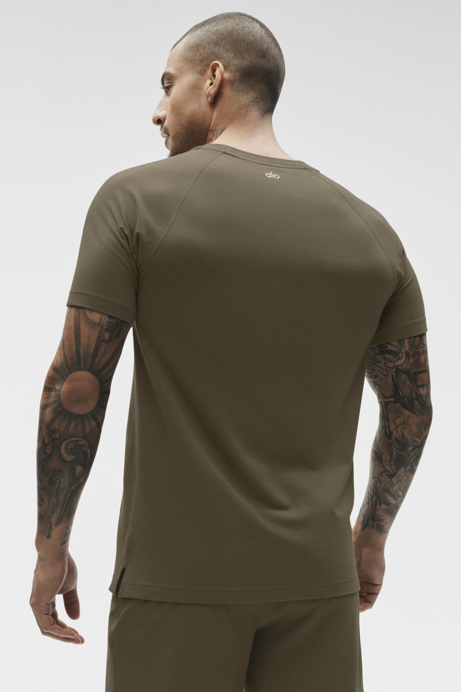 Alternative view of ALO Vapor Crewneck Short Sleeve   Olive Tree
