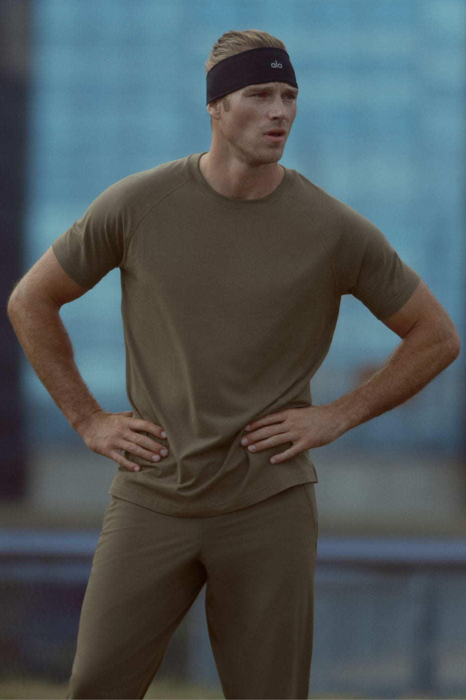 ALO Vapor Crewneck Short Sleeve   Olive Tree