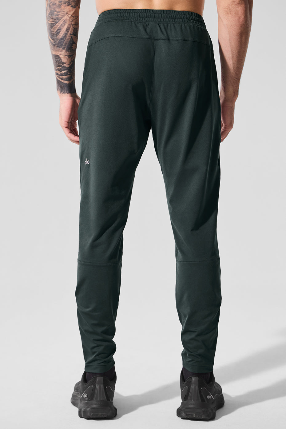 Alternative view of Conquer React Performance Pant   Charcoal Green