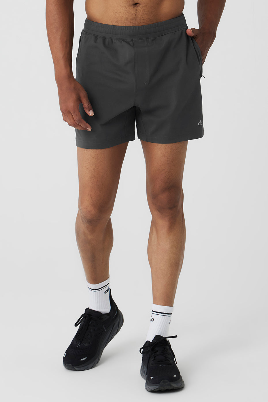 7" Conquer React Performance Short   Anthracite