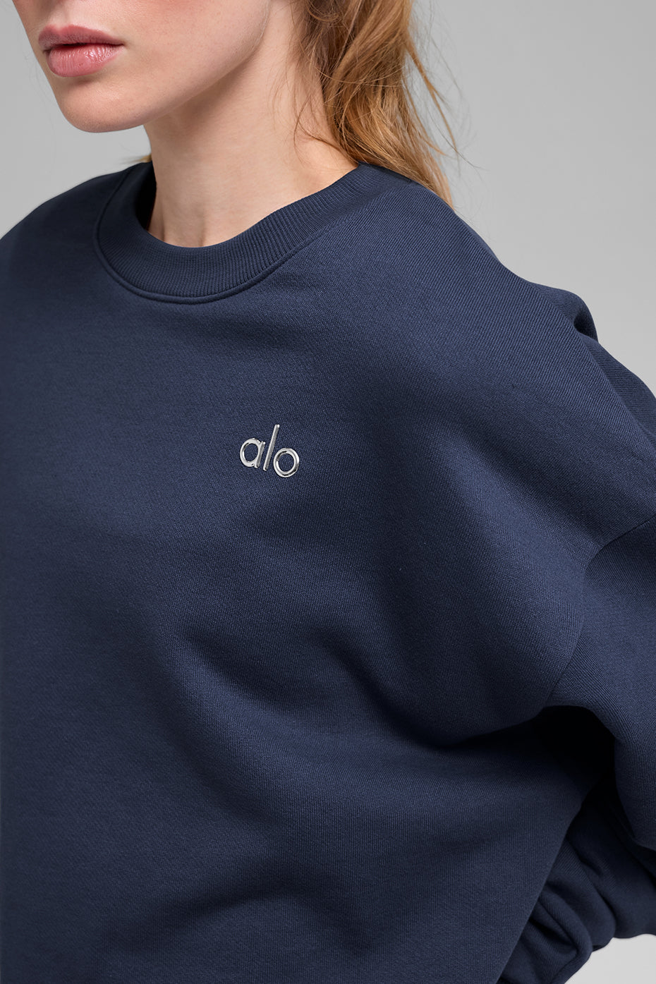 Accolade Crew Neck Pullover Navy - Image 2