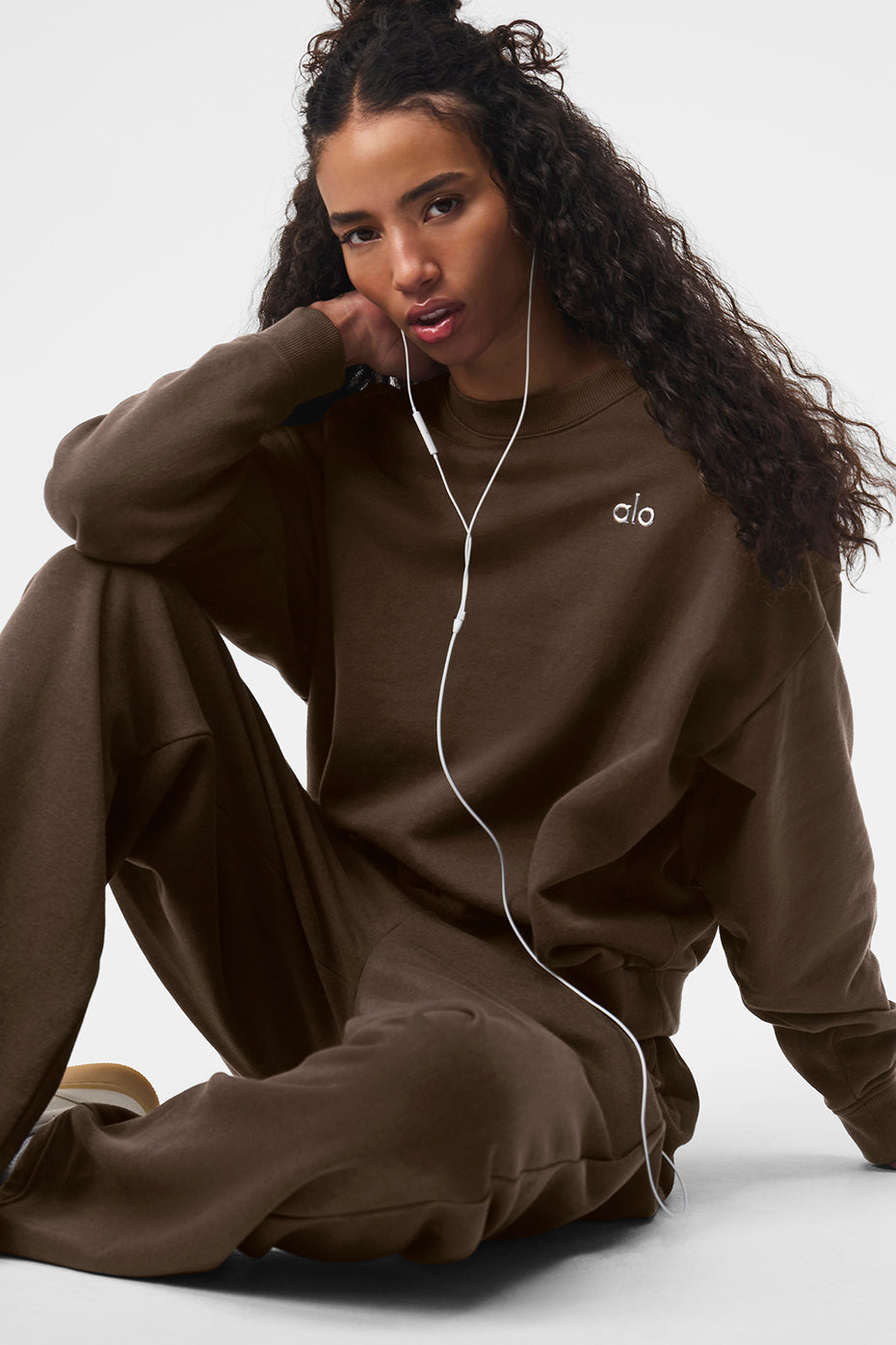 Accolade Crew Neck Pullover Espresso - Image 4