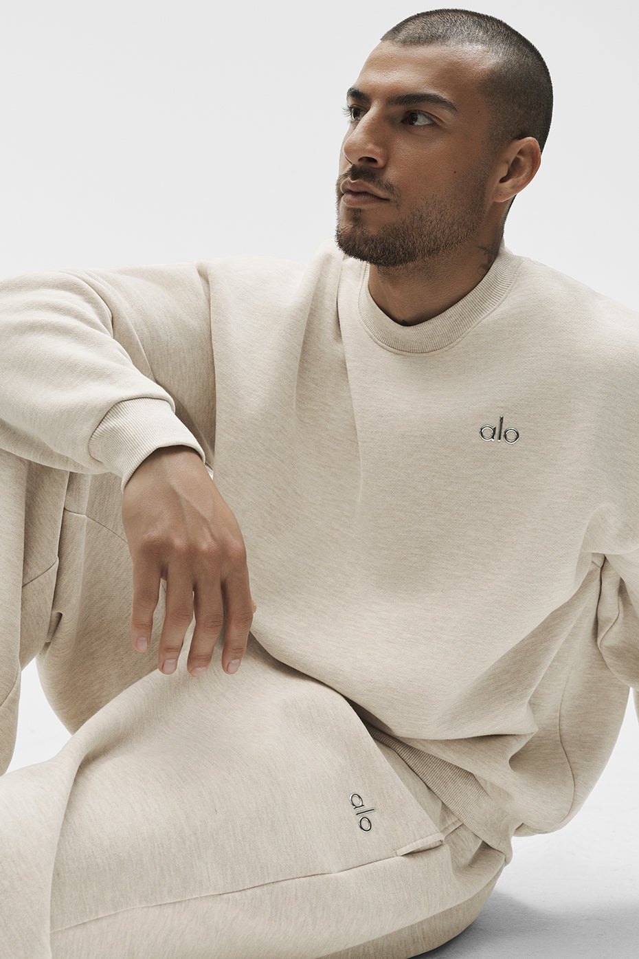 Accolade Crew Neck Pullover Oatmeal Heather - Image 4