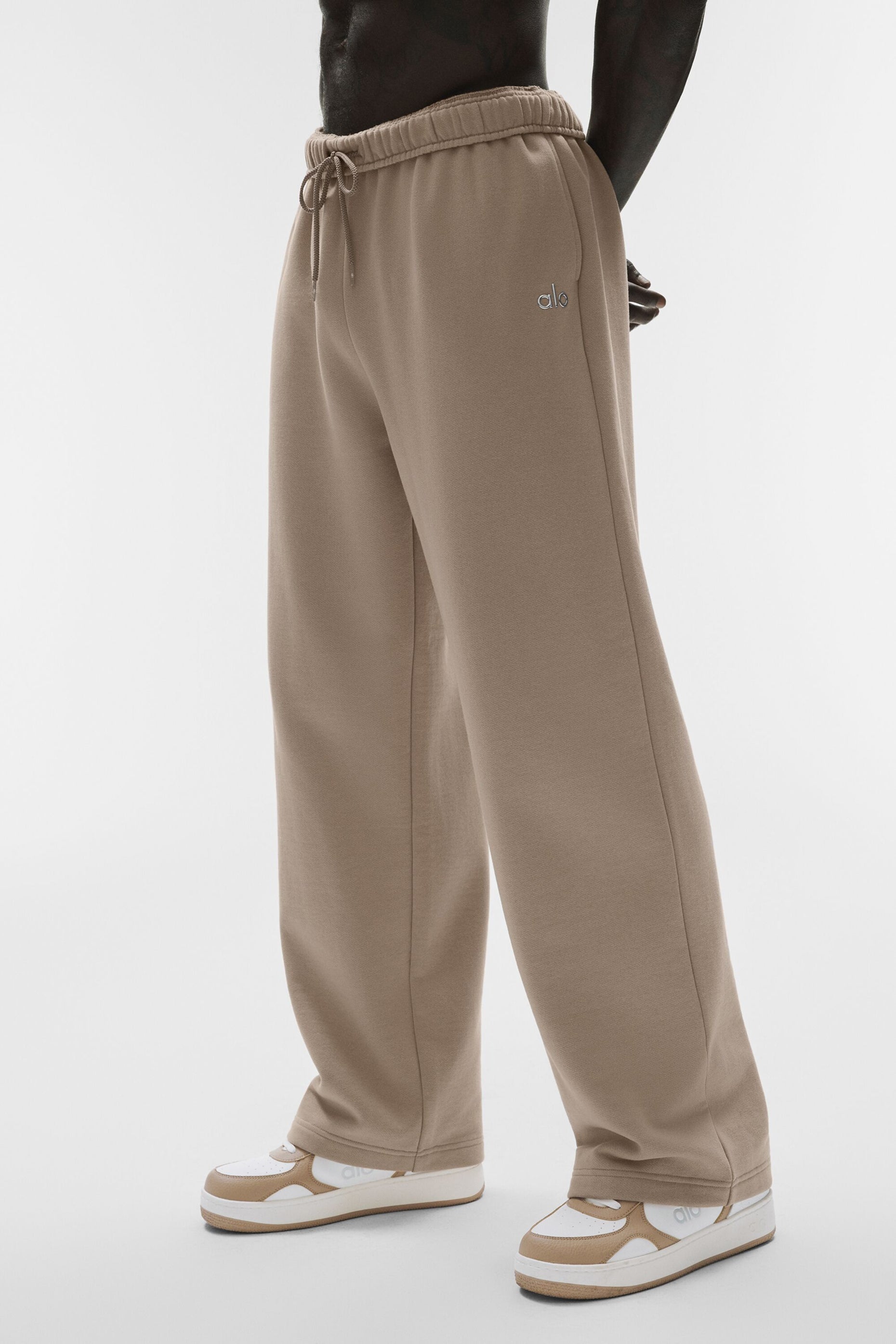 Accolade Straight Leg Sweatpant Gravel