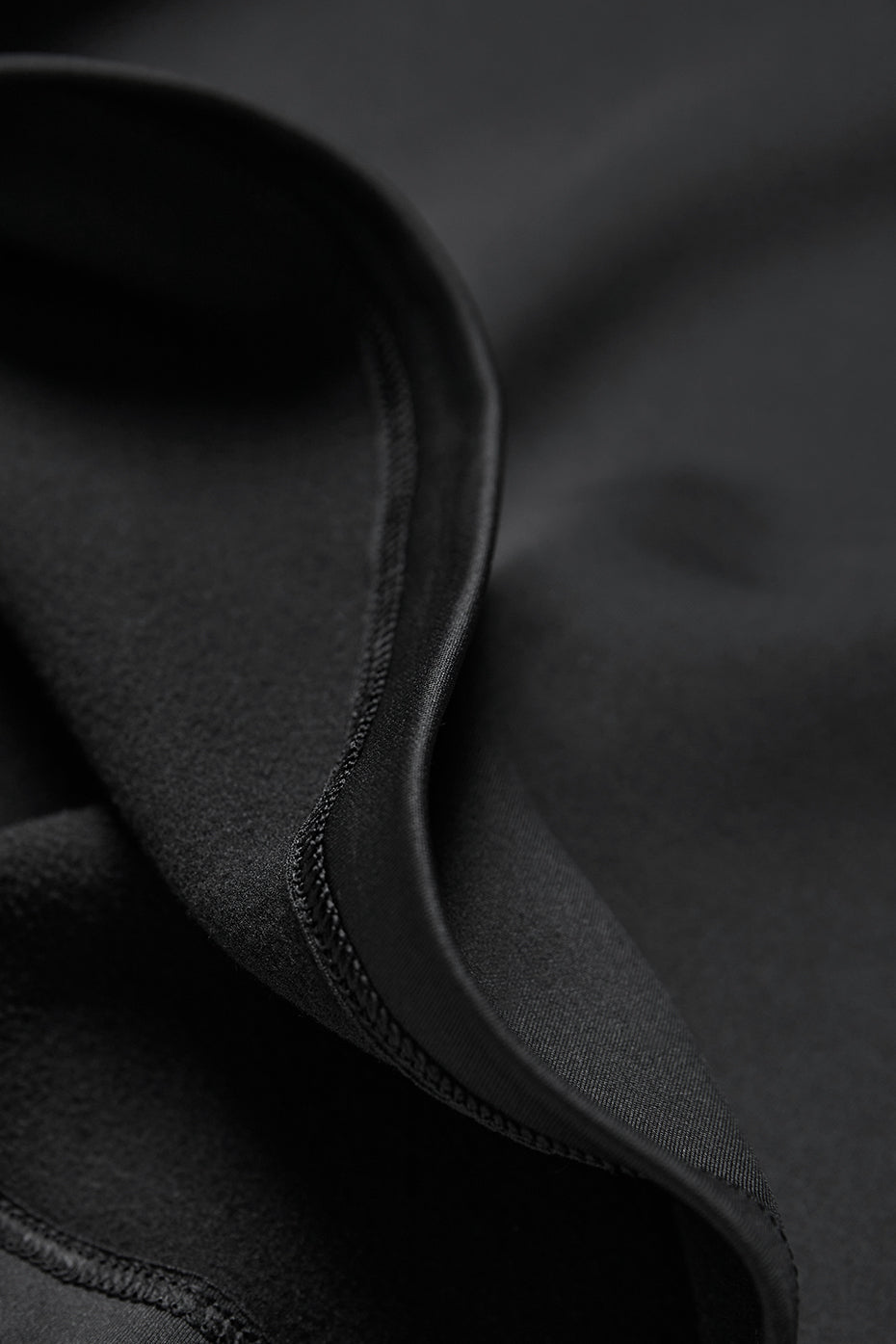 Airbrush Winter Warm Nocturne Long Sleeve Black - Image 6
