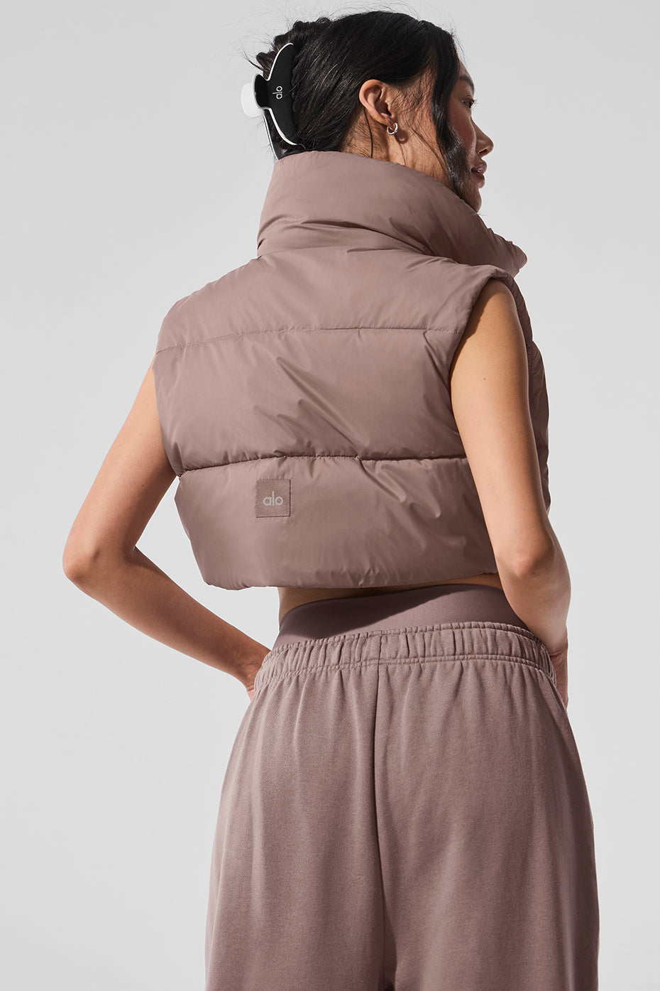 Cropped Gold Rush Puffer Vest Mushroom - Image 3