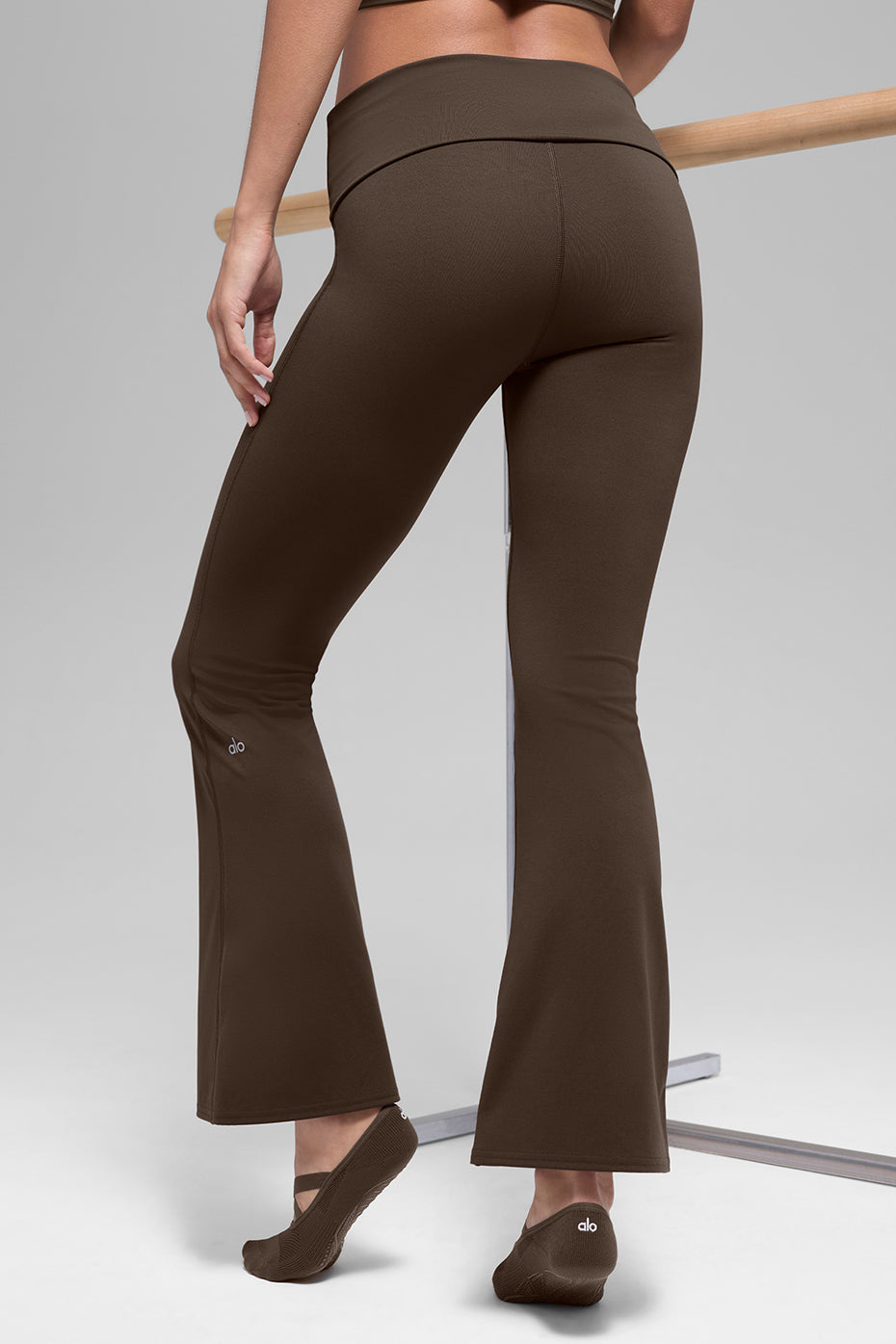 ALO Softsculpt 7/8 Foldover Flare Legging Espresso - Image 3