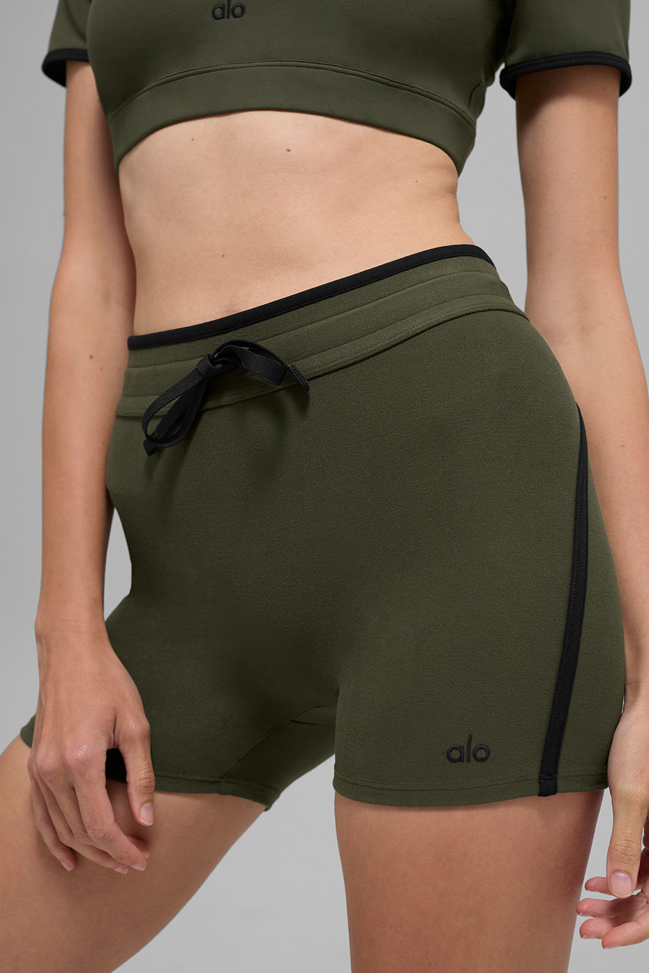 Alternative view of 4" Airbrush High Waist Race Pace Short   Green Olive/Black