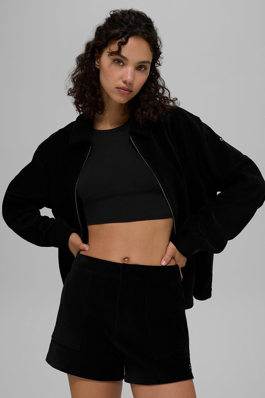 Micro Corduroy On Duty Short Black - Image 4